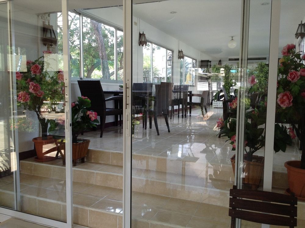 Jomtien Cozy Inn Pattaya Zewnętrze zdjęcie